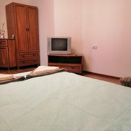 Вулиця Лейтенанта Шмидта Odessa Ngoại thất bức ảnh